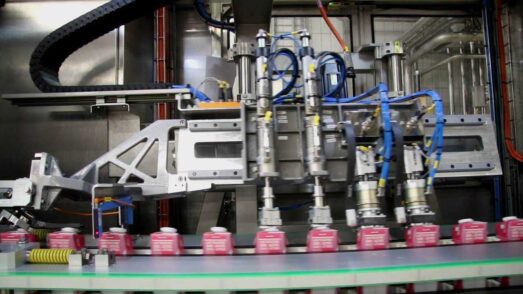 Ventajas de implementar un transportador de cadena en tu producción
